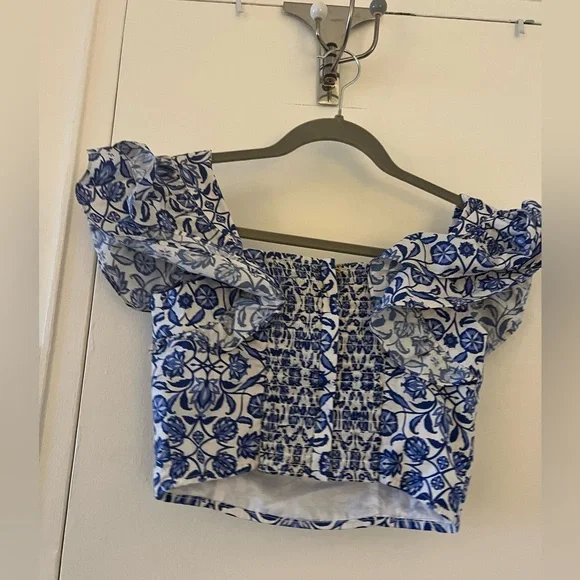 Cara Cara Darby Flutter Sleeve Fitted Crop Top XS - Picture 4 of 8